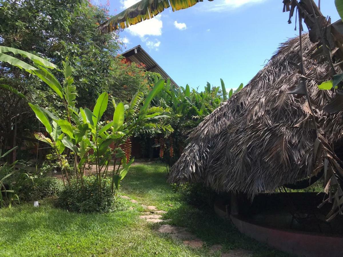 Buddy'S Hostel & Pousada Alto Paraiso Alto Paraíso de Goiás エクステリア 写真